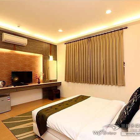 Ai Wan Jia B&B Luodong Ruang foto