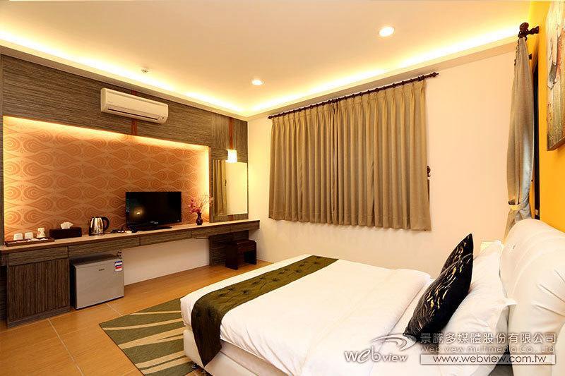 Ai Wan Jia B&B Luodong Ruang foto